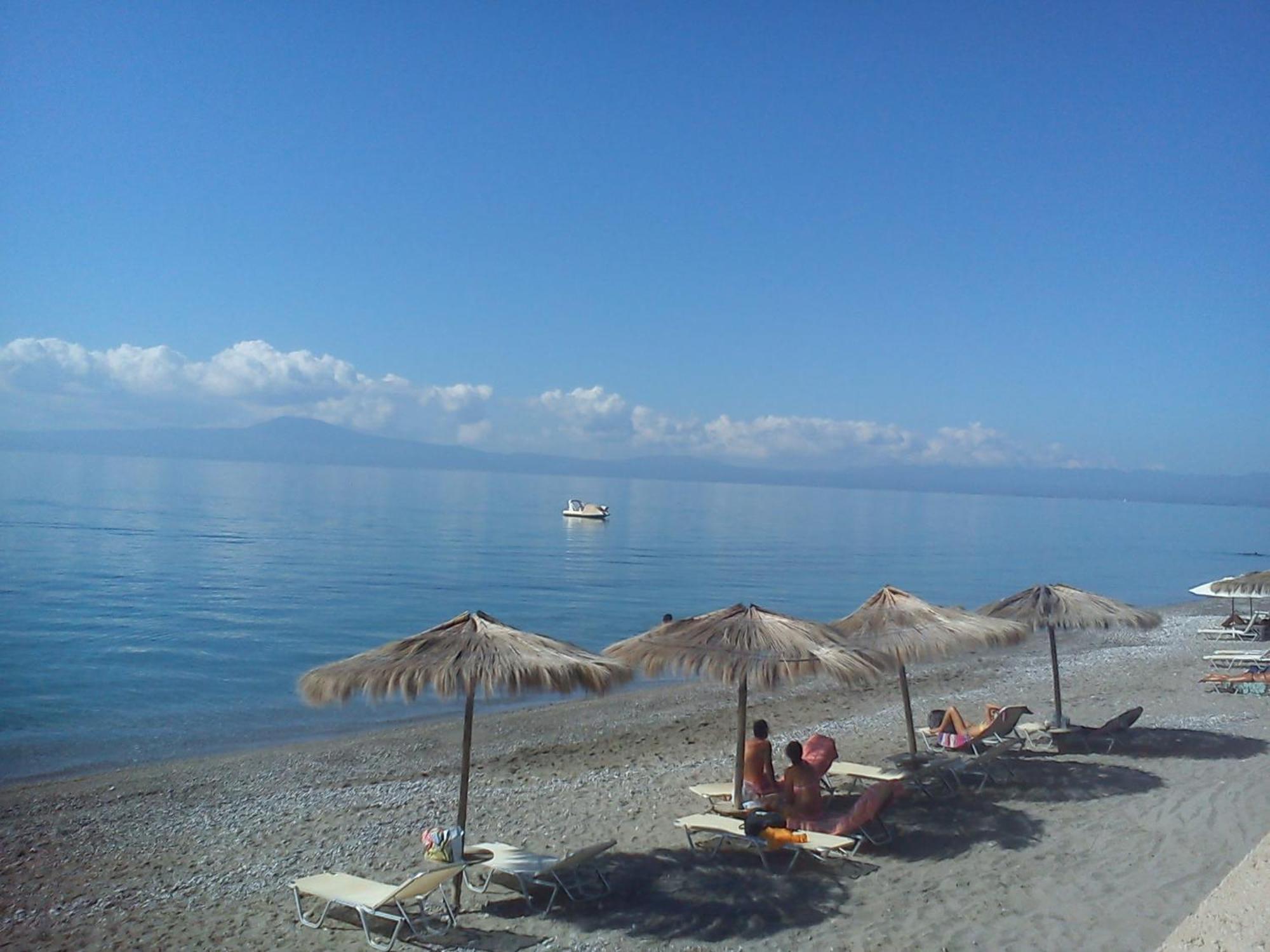 Avia Seaview Getaway - Konstantina'S Hidden Haven Villa Каламата Екстериор снимка